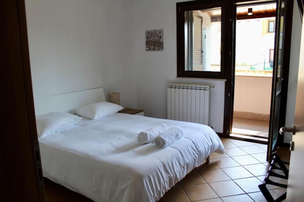 The Garden House Fco, Self Check In And Free Private Parking Appartement Fiumicino Buitenkant foto