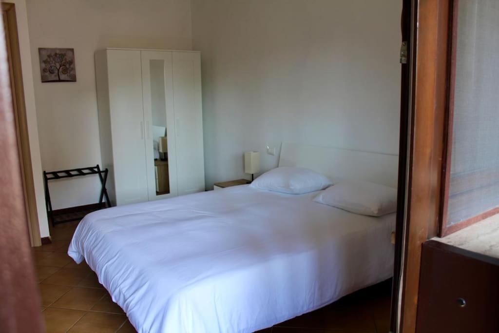 The Garden House Fco, Self Check In And Free Private Parking Appartement Fiumicino Buitenkant foto
